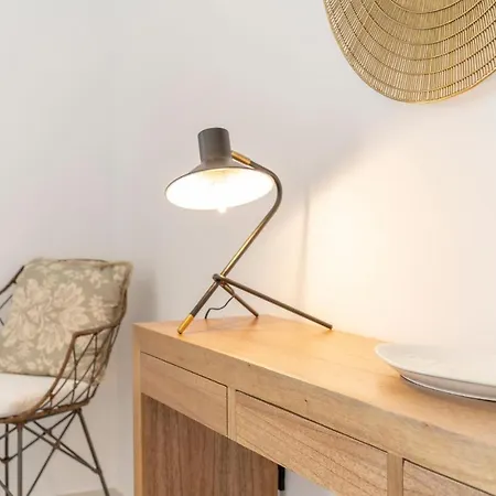 דירה Awesome In With 3 Bedrooms, Wifi And Outdoor Swimming Pool