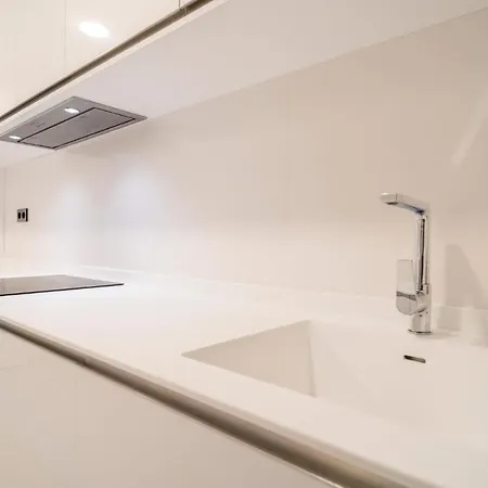 Awesome In With 3 Bedrooms, Wifi And Outdoor Swimming Pool אסטפונה