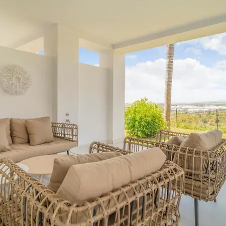 Awesome In With 3 Bedrooms, Wifi And Outdoor Swimming Pool דירה אסטפונה